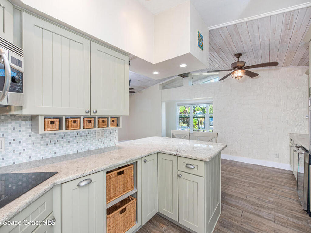 331 Avenida Del Sol Avenue, Indialantic, FL 32903