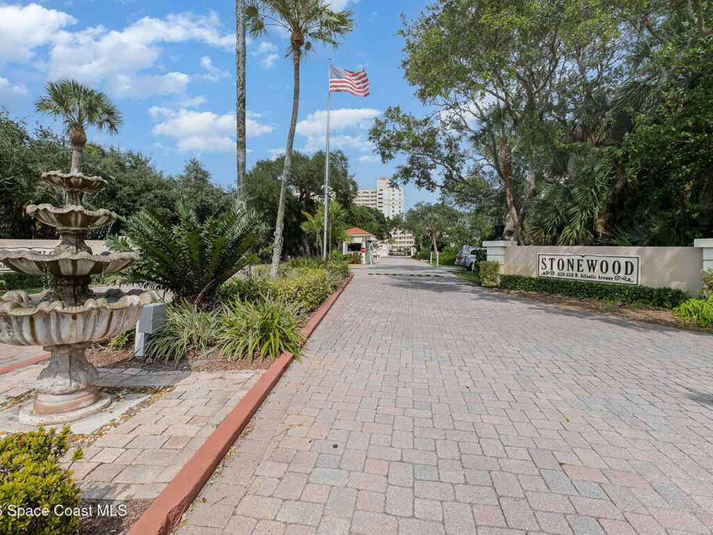 830 N Atlantic Avenue, Cocoa Beach, FL 32931