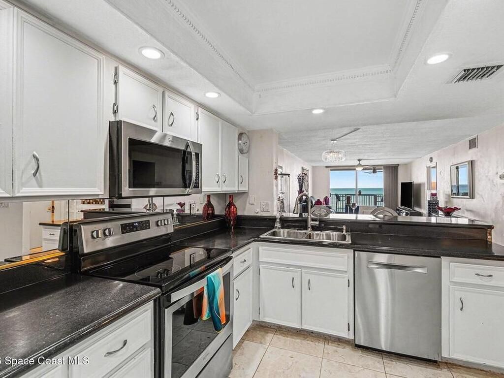 830 N Atlantic Avenue, Cocoa Beach, FL 32931