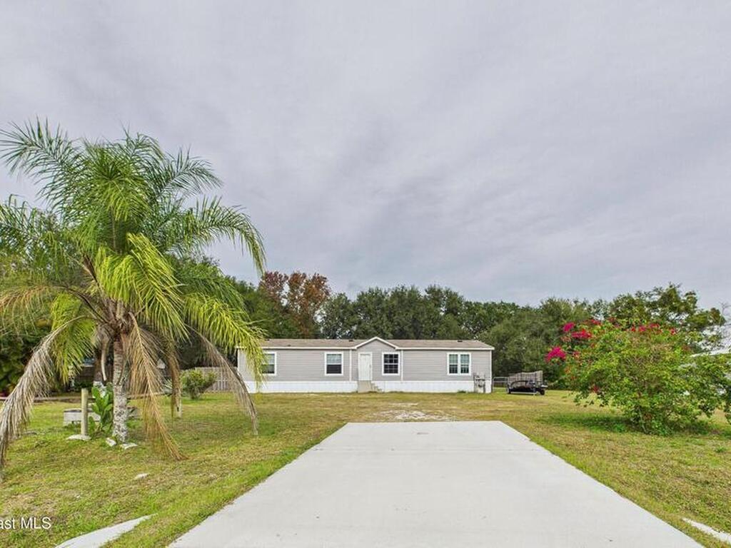 1948 Robi Circle, Titusville, FL 32796