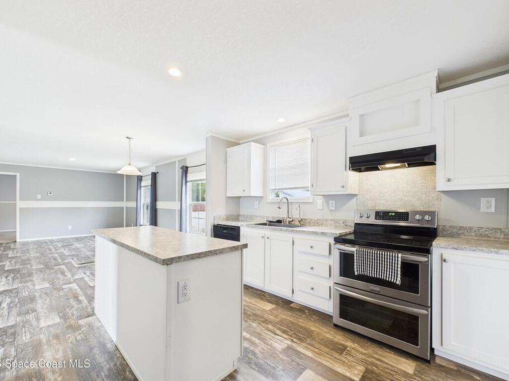 1948 Robi Circle, Titusville, FL 32796