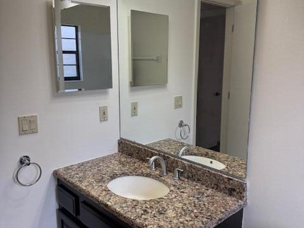 810 Ridge Lake Drive, Melbourne, FL 32940