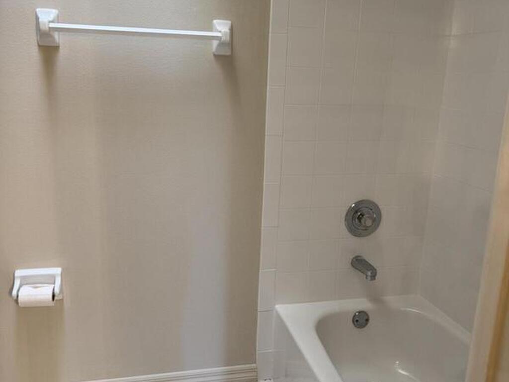 810 Ridge Lake Drive, Melbourne, FL 32940