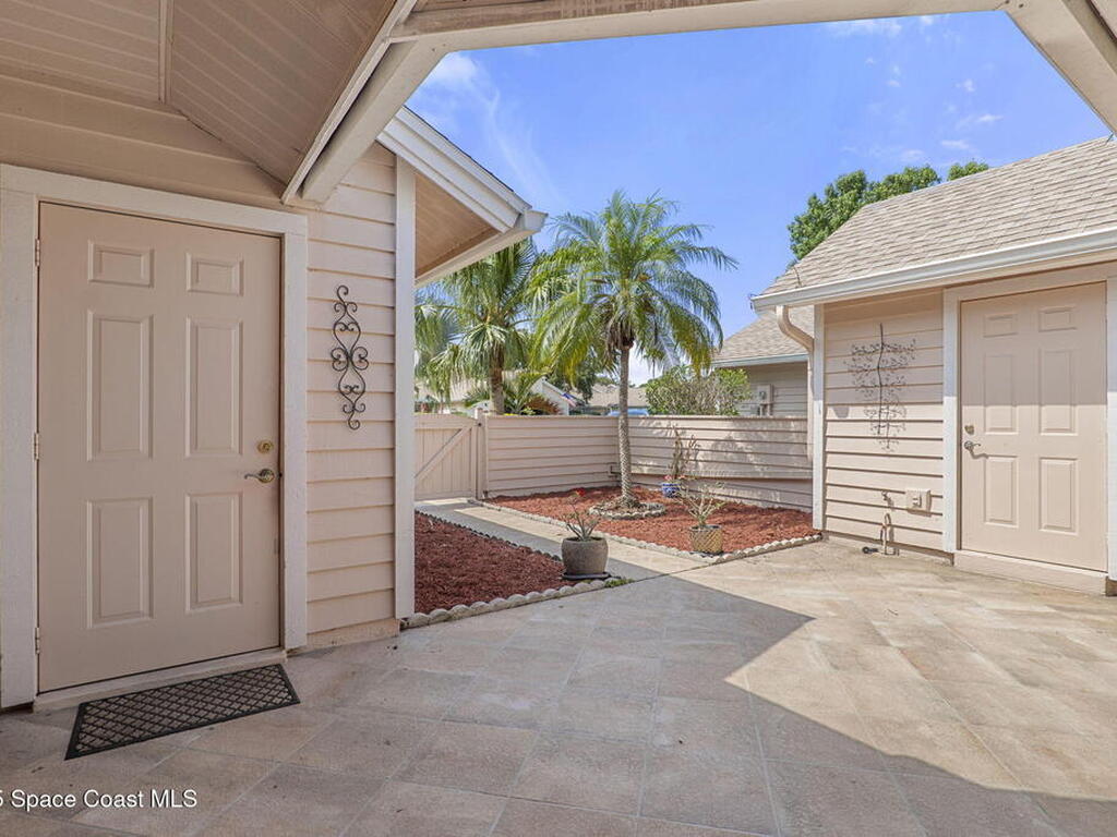 810 Ridge Lake Drive, Melbourne, FL 32940