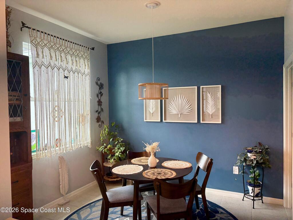 8352 Laguna Circle, Micco, FL 32976