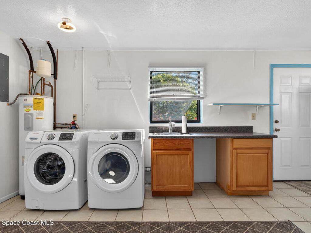 3105 Avon Lane, Titusville, FL 32796