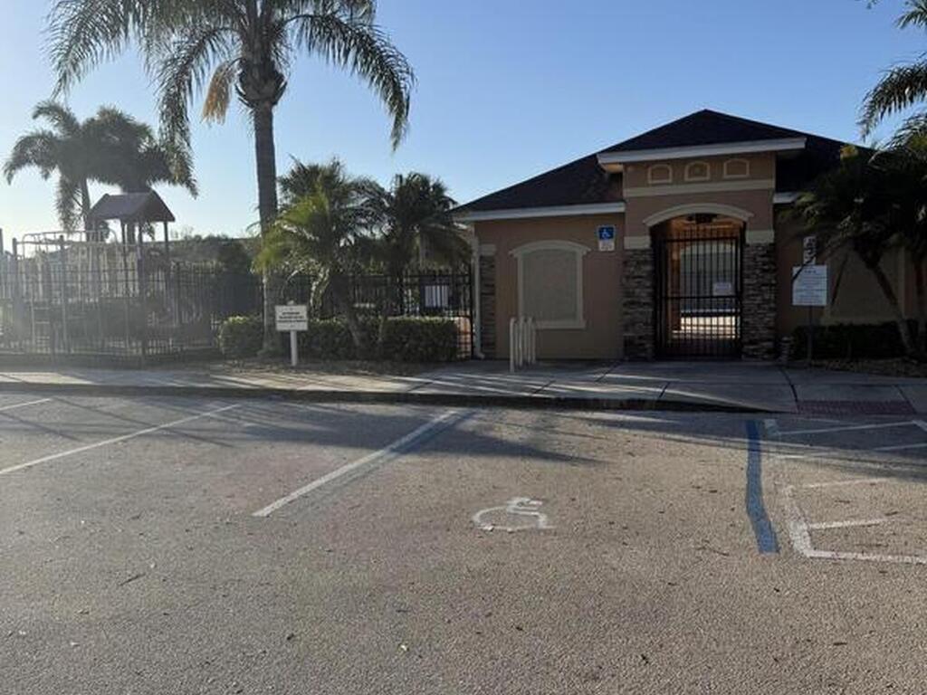 2705 Revolution Street, Melbourne, FL 32935