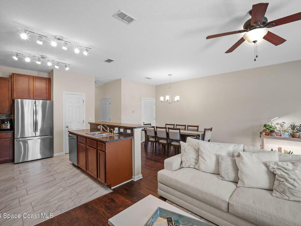 2550 Revolution Street, Melbourne, FL 32935