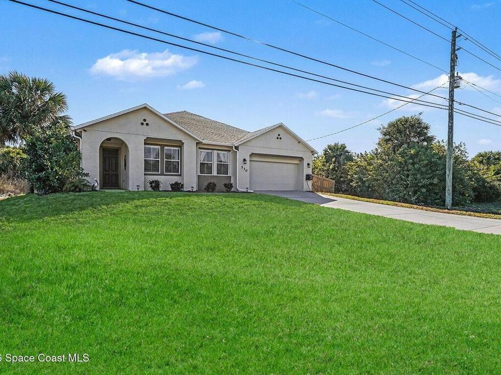 530 Saint Andre Boulevard, Palm Bay, FL 32908