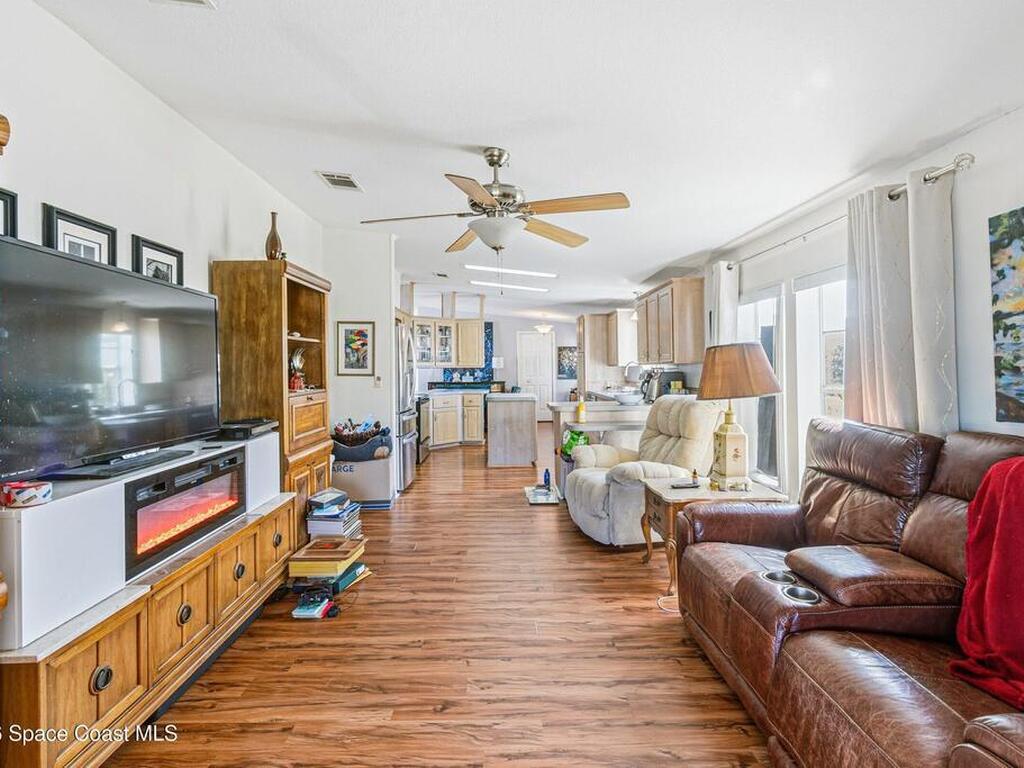 427 Horseshoe Bend Circle, Cocoa, FL 32926