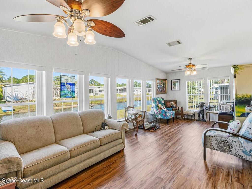 427 Horseshoe Bend Circle, Cocoa, FL 32926