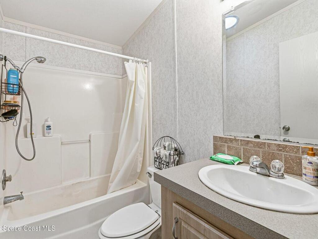 427 Horseshoe Bend Circle, Cocoa, FL 32926