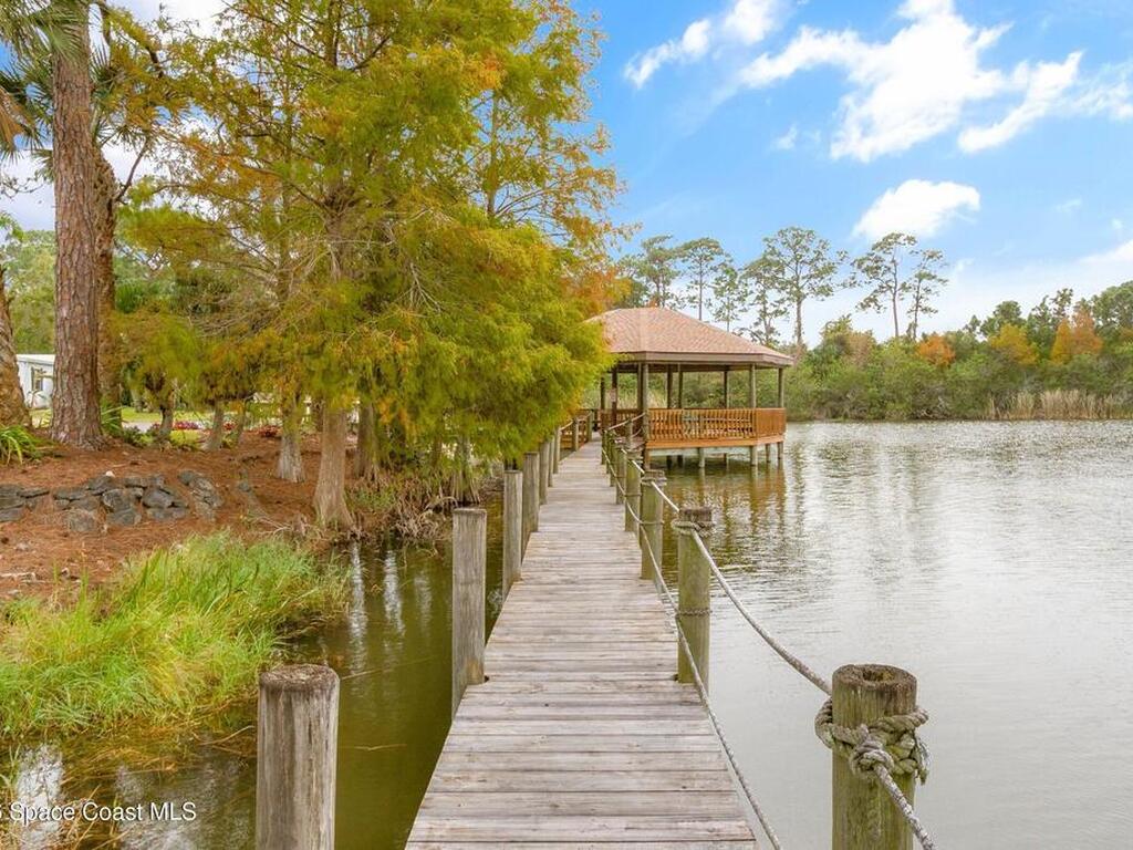 427 Horseshoe Bend Circle, Cocoa, FL 32926