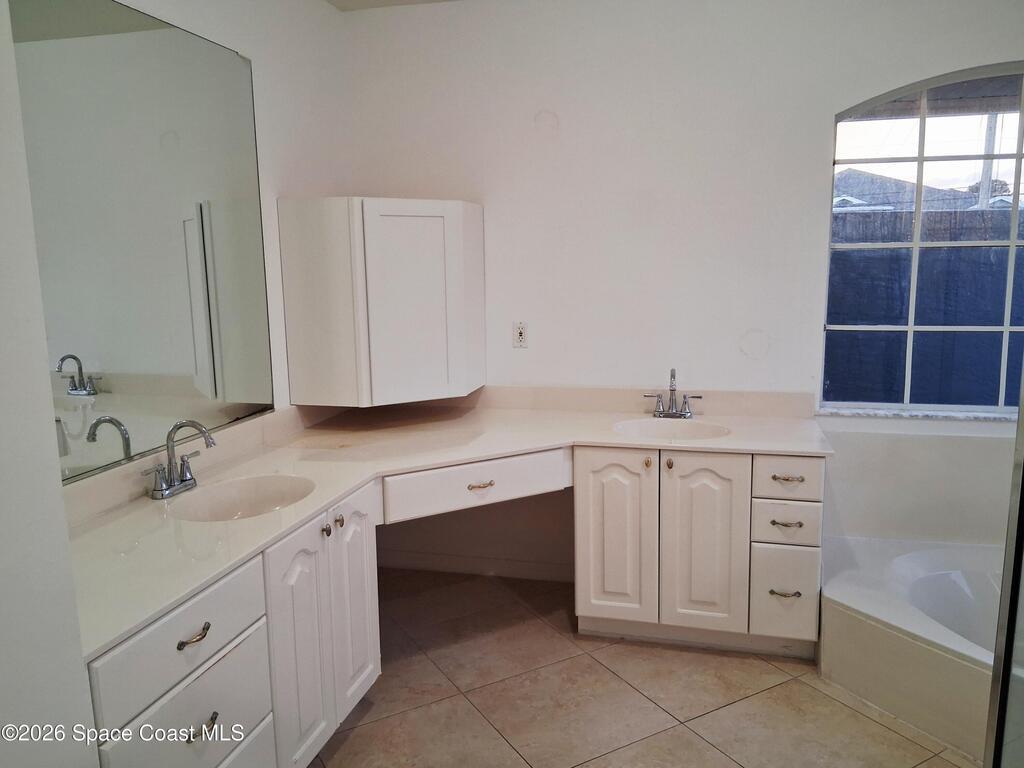 3443 SW Catskill Drive, Port St. Lucie, FL 34953