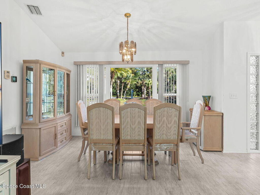 4250 Pine Street, Cocoa, FL 32926