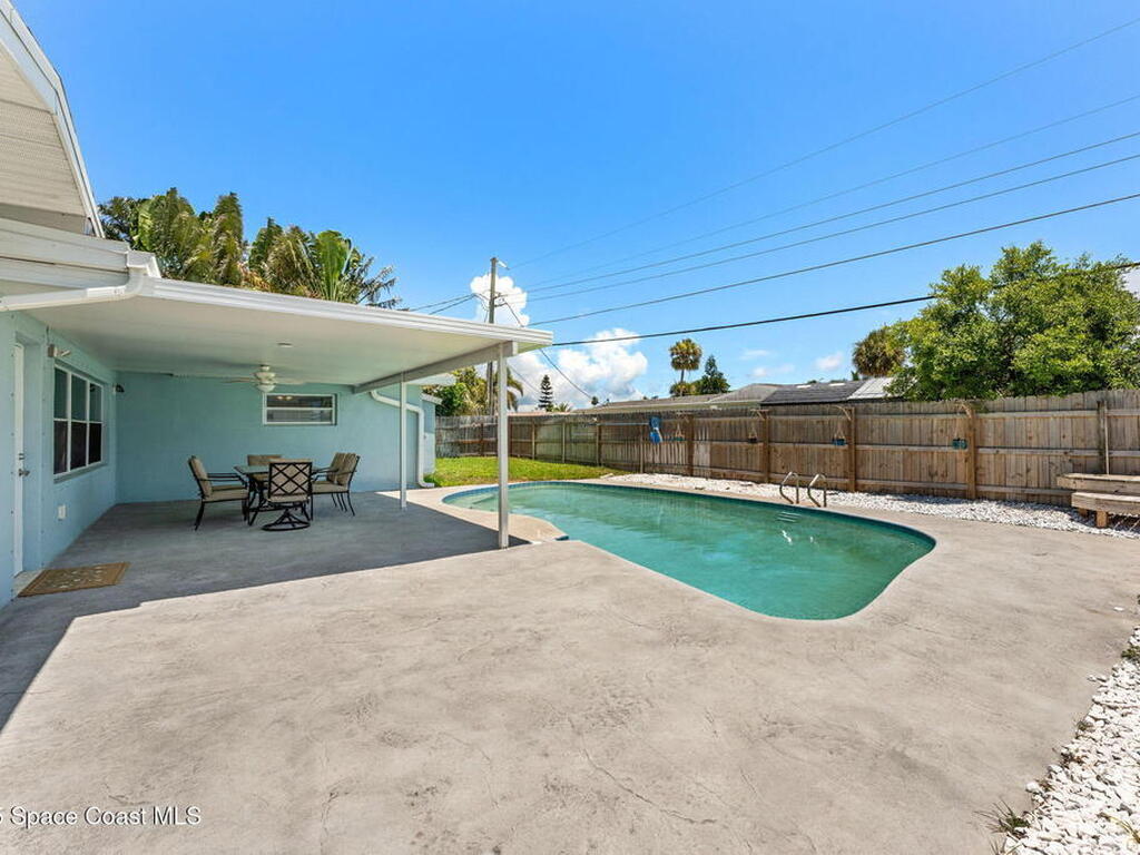 215 S Robert Way, Satellite Beach, FL 32937