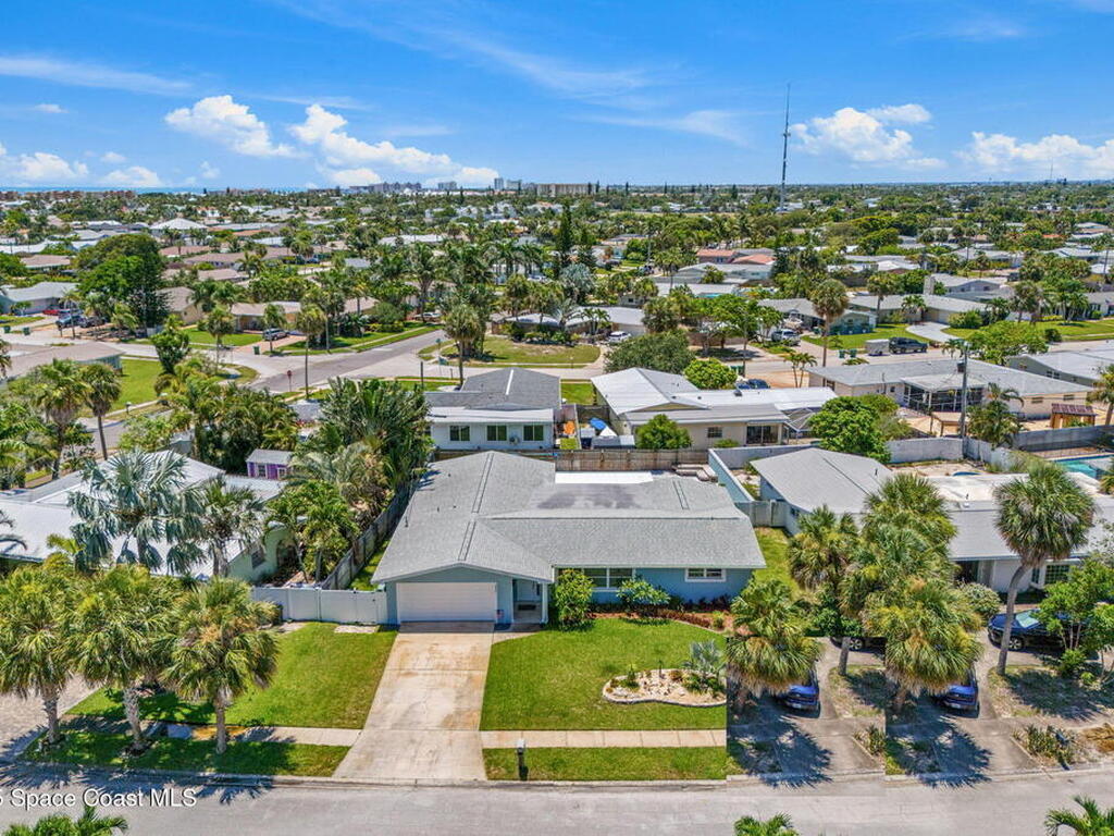 215 S Robert Way, Satellite Beach, FL 32937