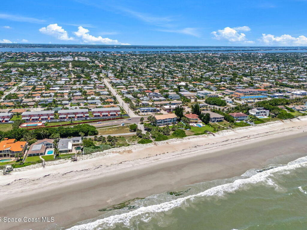 215 S Robert Way, Satellite Beach, FL 32937