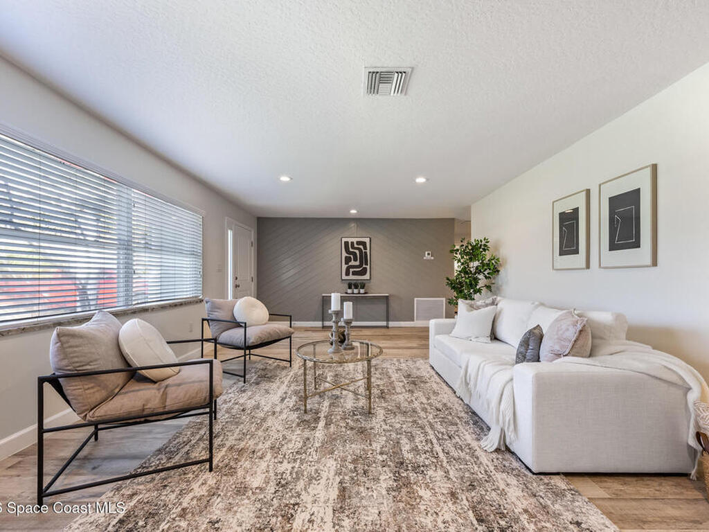 215 S Robert Way, Satellite Beach, FL 32937