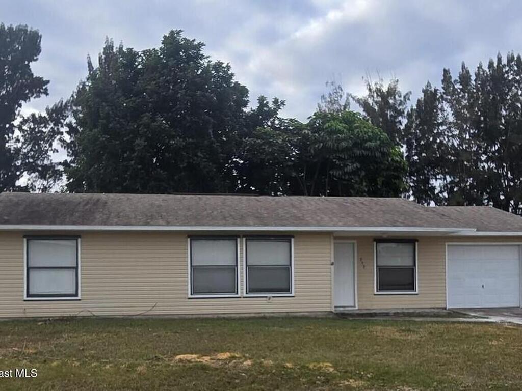 752 Gelaso Street, Palm Bay, FL 32908