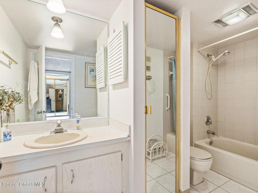 1166 6th Avenue, Vero Beach, FL 32960