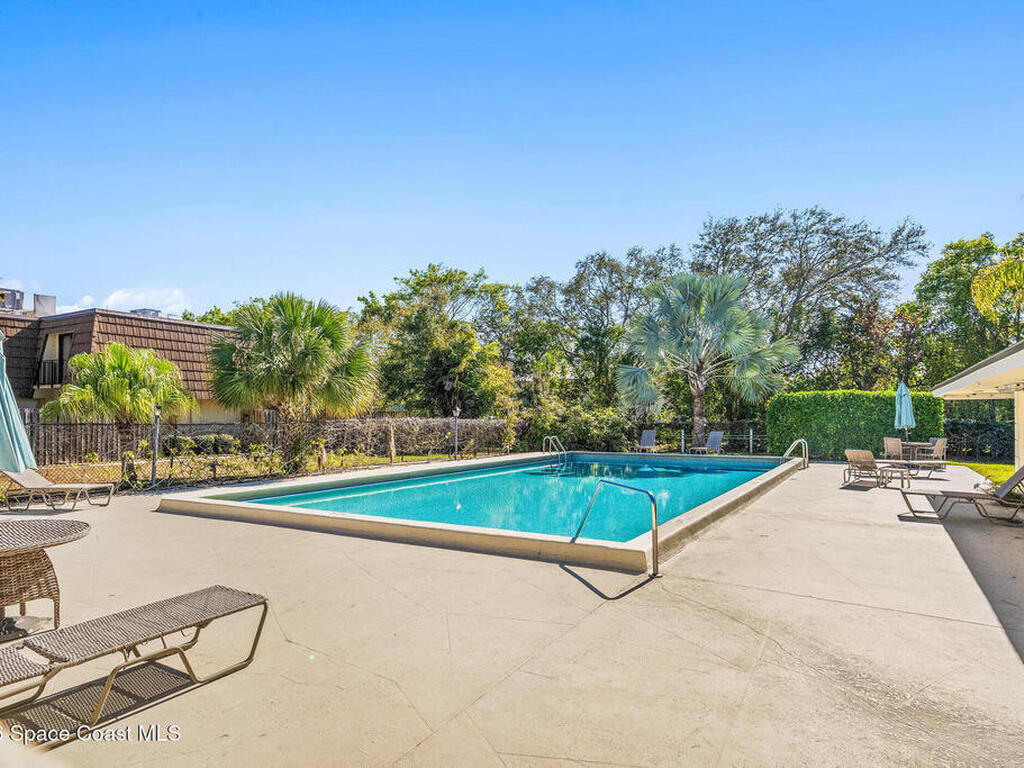 1166 6th Avenue, Vero Beach, FL 32960