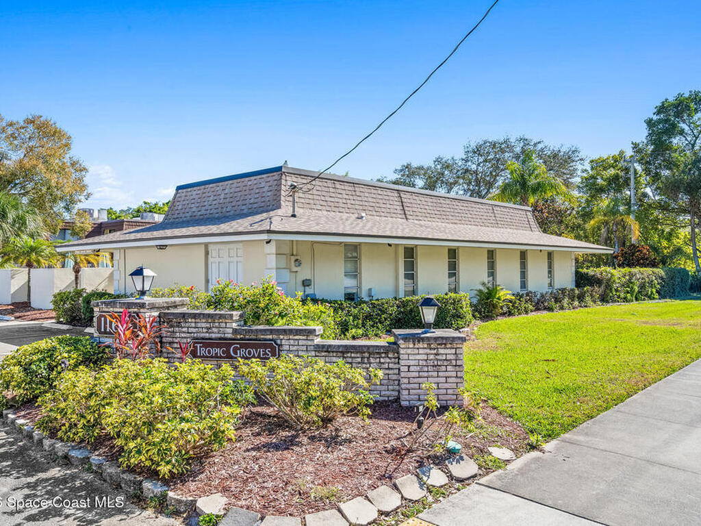 1166 6th Avenue, Vero Beach, FL 32960