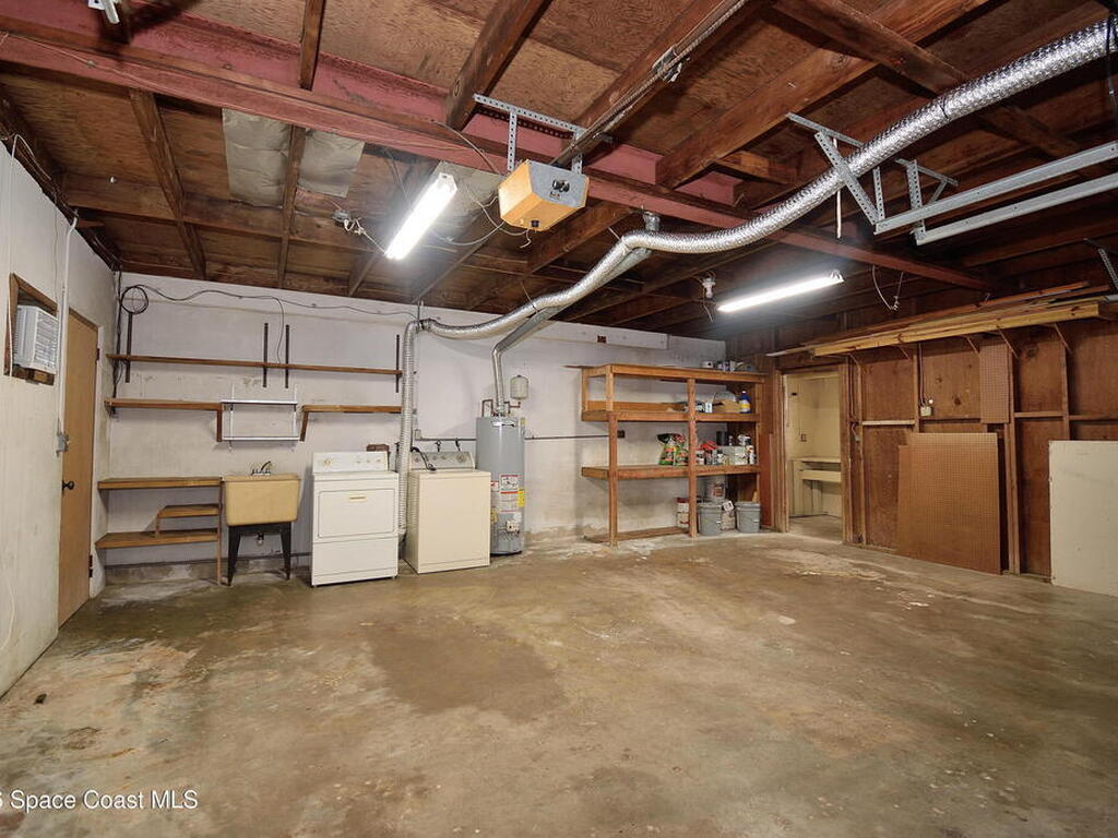 150 W Alachua Lane, Cocoa Beach, FL 32931