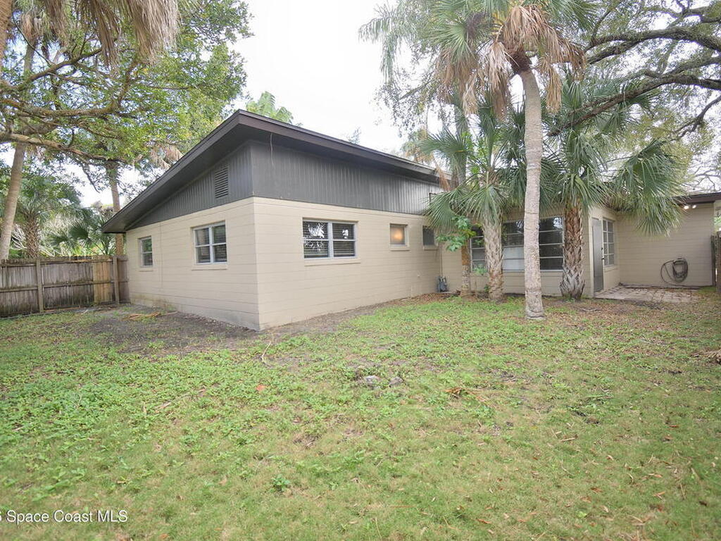 150 W Alachua Lane, Cocoa Beach, FL 32931