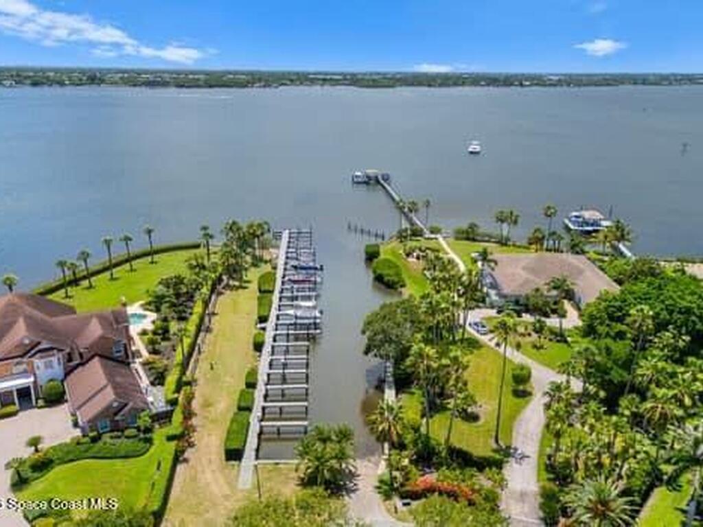 290 Utopia Circle, Merritt Island, FL 32952