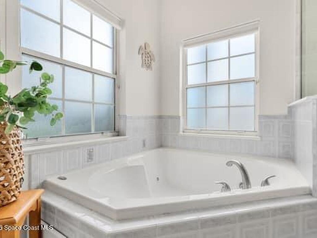 290 Utopia Circle, Merritt Island, FL 32952