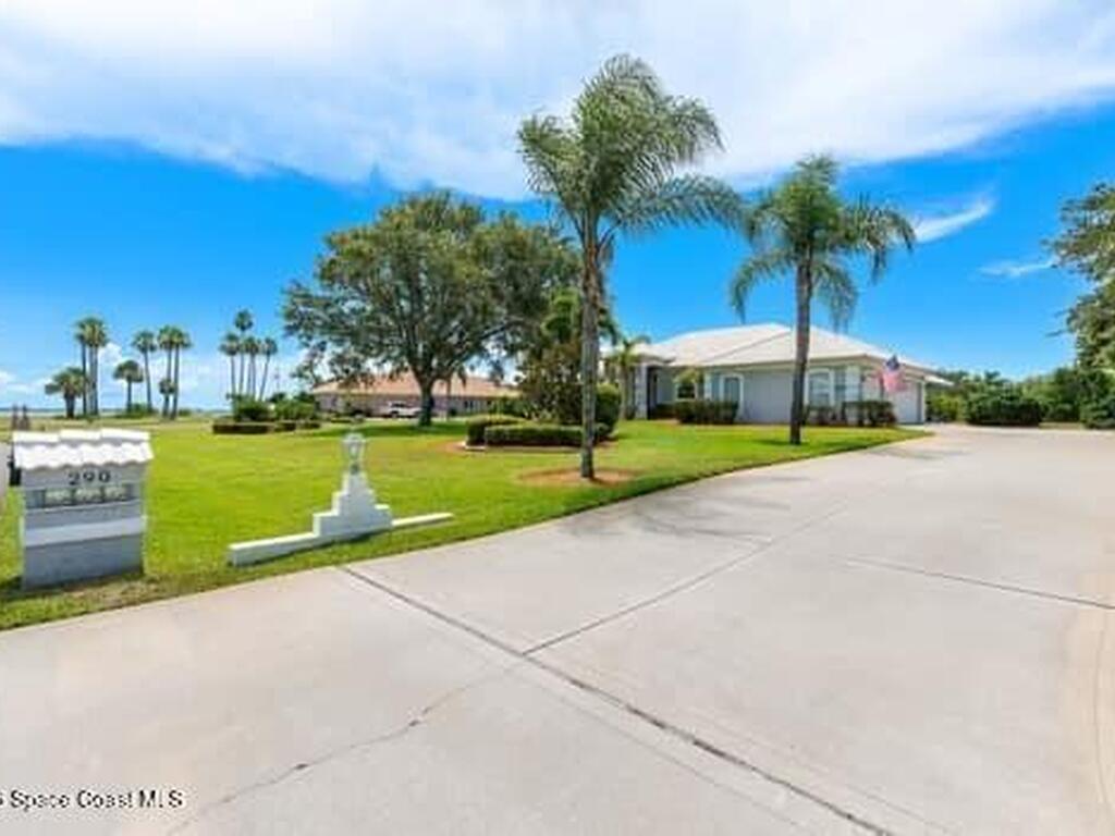 290 Utopia Circle, Merritt Island, FL 32952