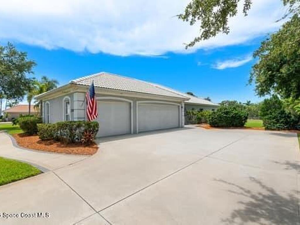 290 Utopia Circle, Merritt Island, FL 32952