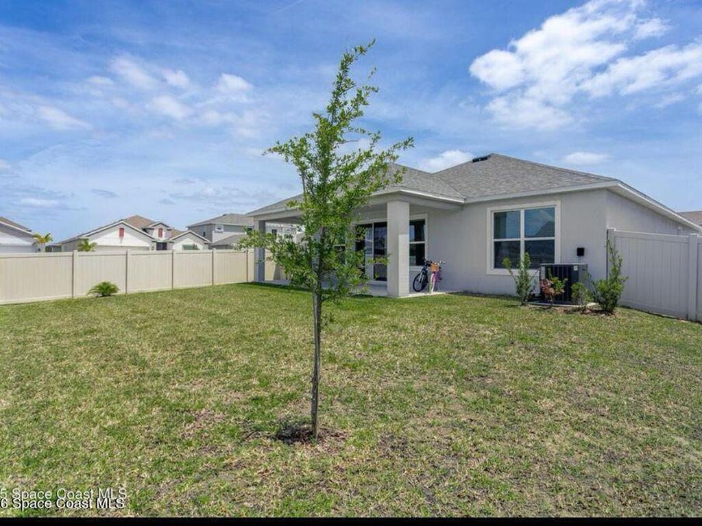 2792 Pinwherry Street, Palm Bay, FL 32907