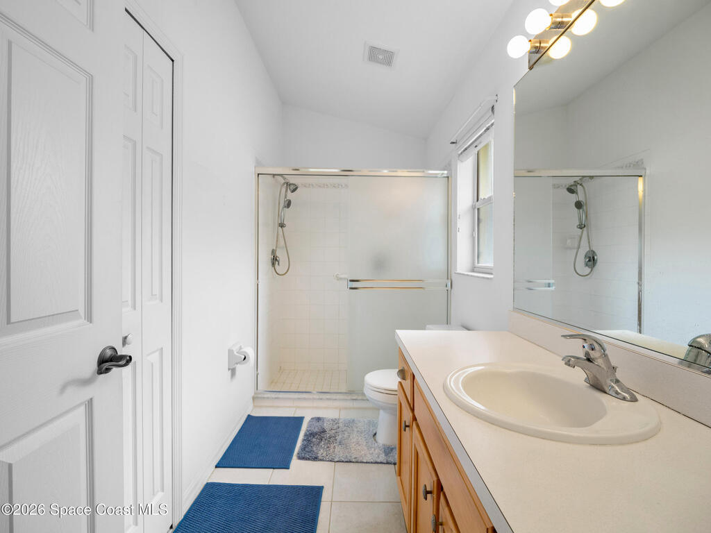 1060 Pine Creek Circle, Palm Bay, FL 32905