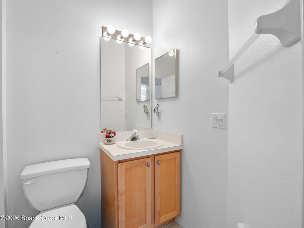 1060 Pine Creek Circle, Palm Bay, FL 32905