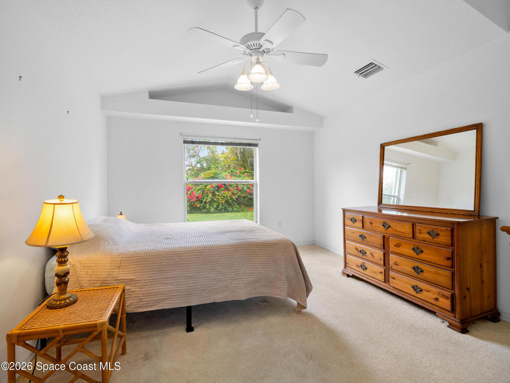 1060 Pine Creek Circle, Palm Bay, FL 32905