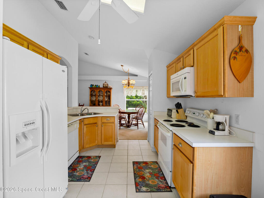 1060 Pine Creek Circle, Palm Bay, FL 32905