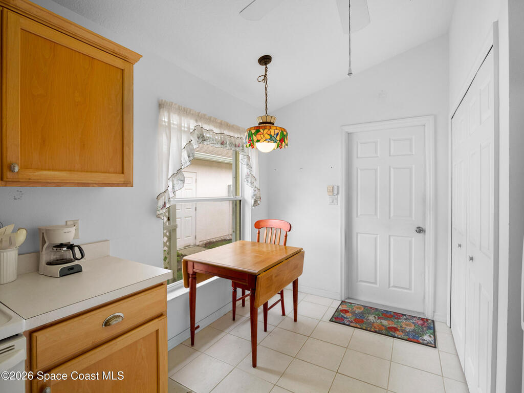 1060 Pine Creek Circle, Palm Bay, FL 32905