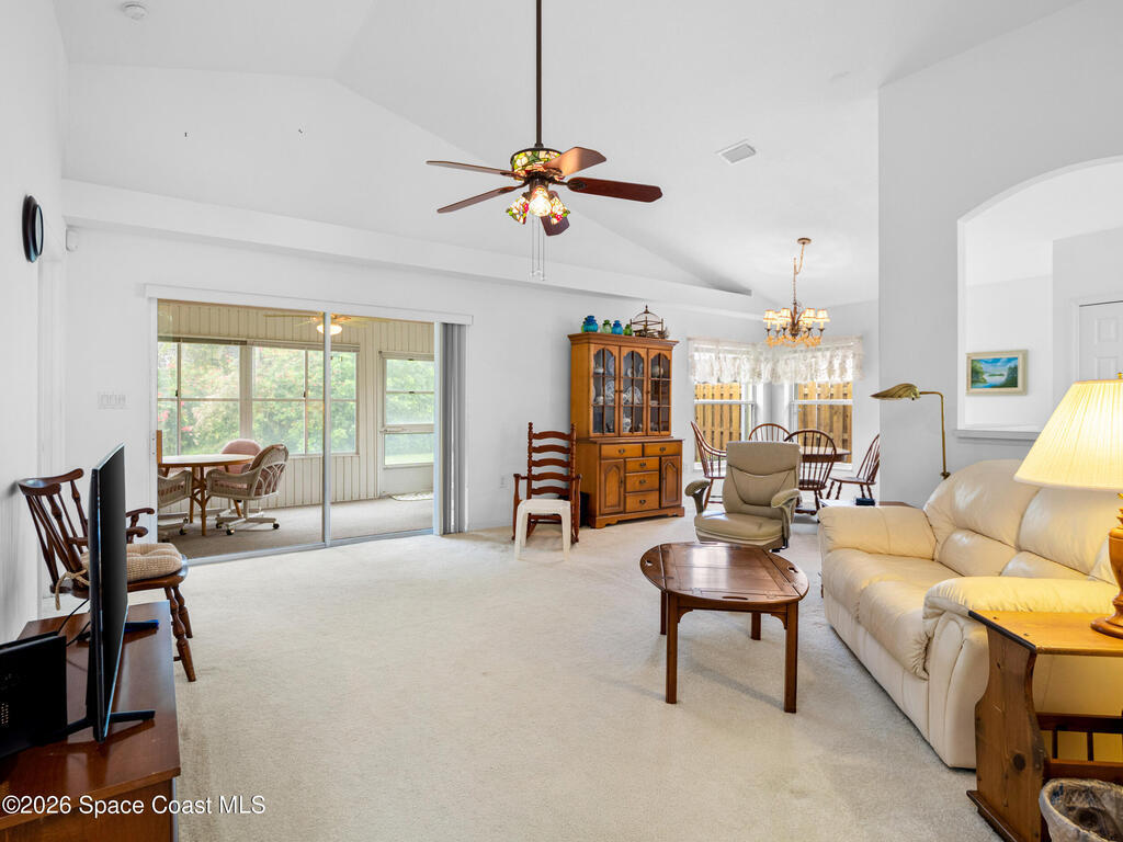 1060 Pine Creek Circle, Palm Bay, FL 32905