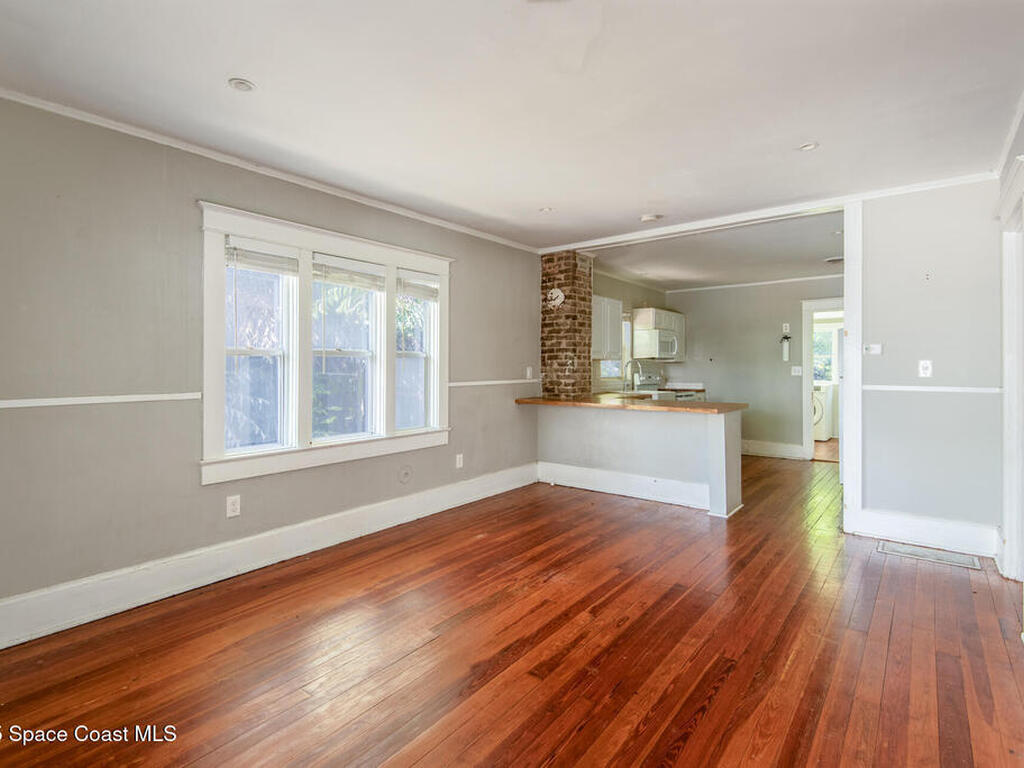 2013 2101 Vernon Place, Melbourne, FL 32901