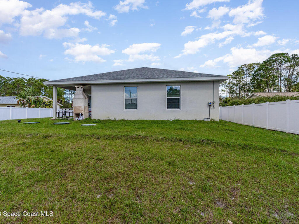 866 Carnival Road Se Road, Palm Bay, FL 32909