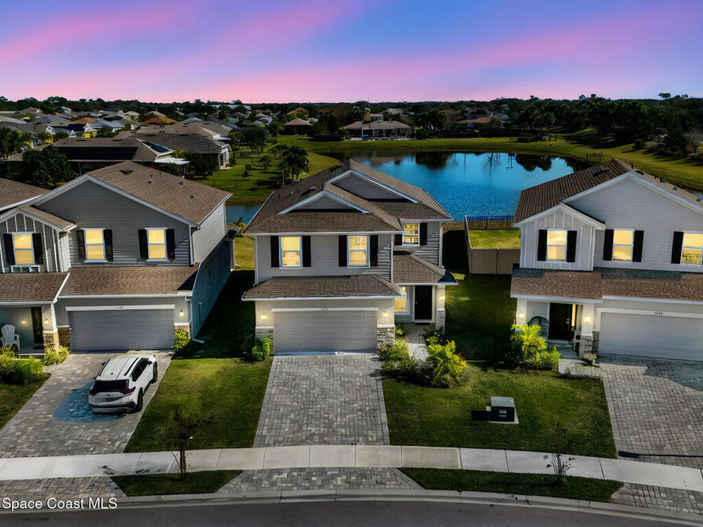 1092 Canfield Circle, Palm Bay, FL 32909