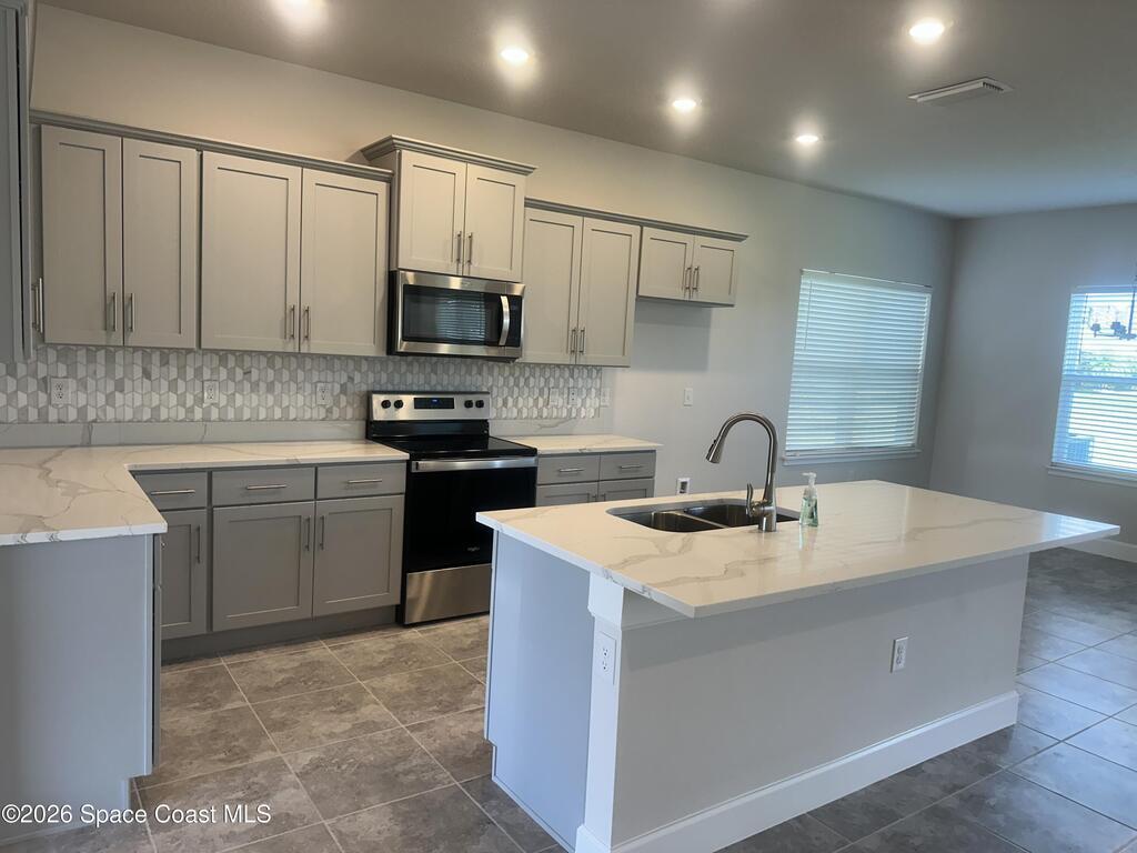 1092 Canfield Circle, Palm Bay, FL 32909