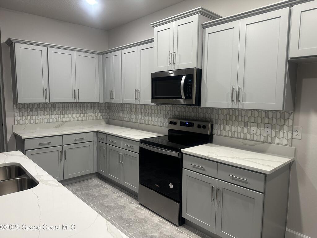 1092 Canfield Circle, Palm Bay, FL 32909