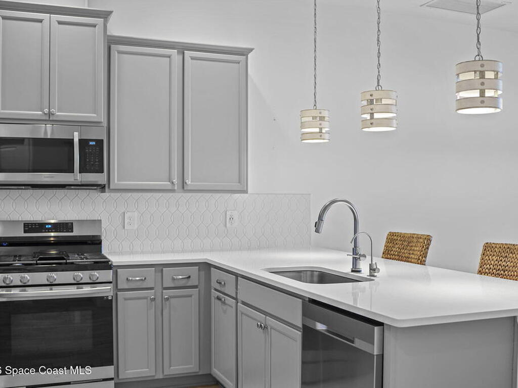 2690 Avalonia Drive, Melbourne, FL 32940