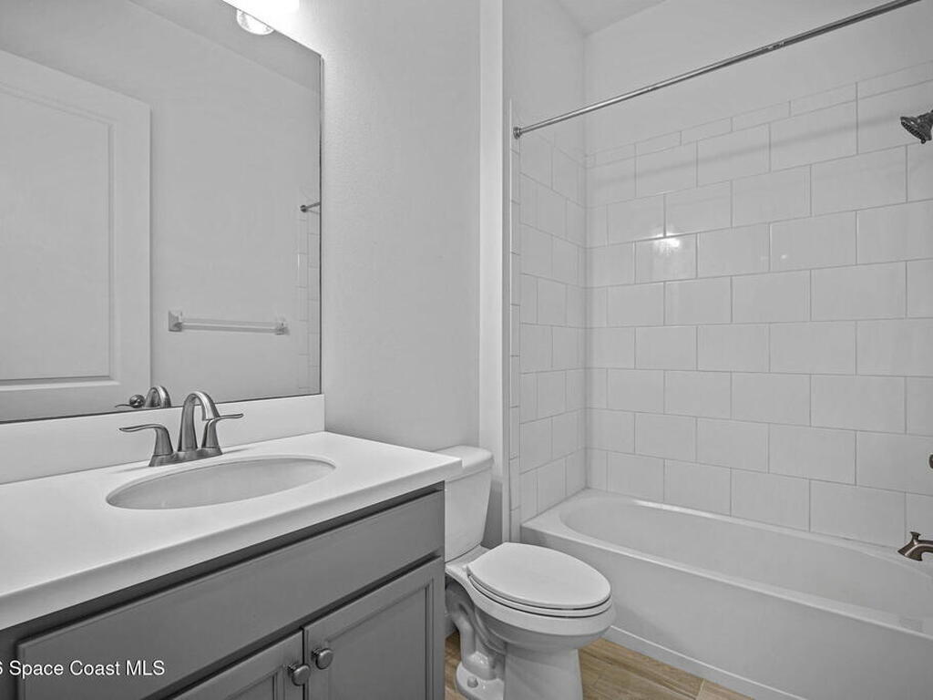 2690 Avalonia Drive, Melbourne, FL 32940