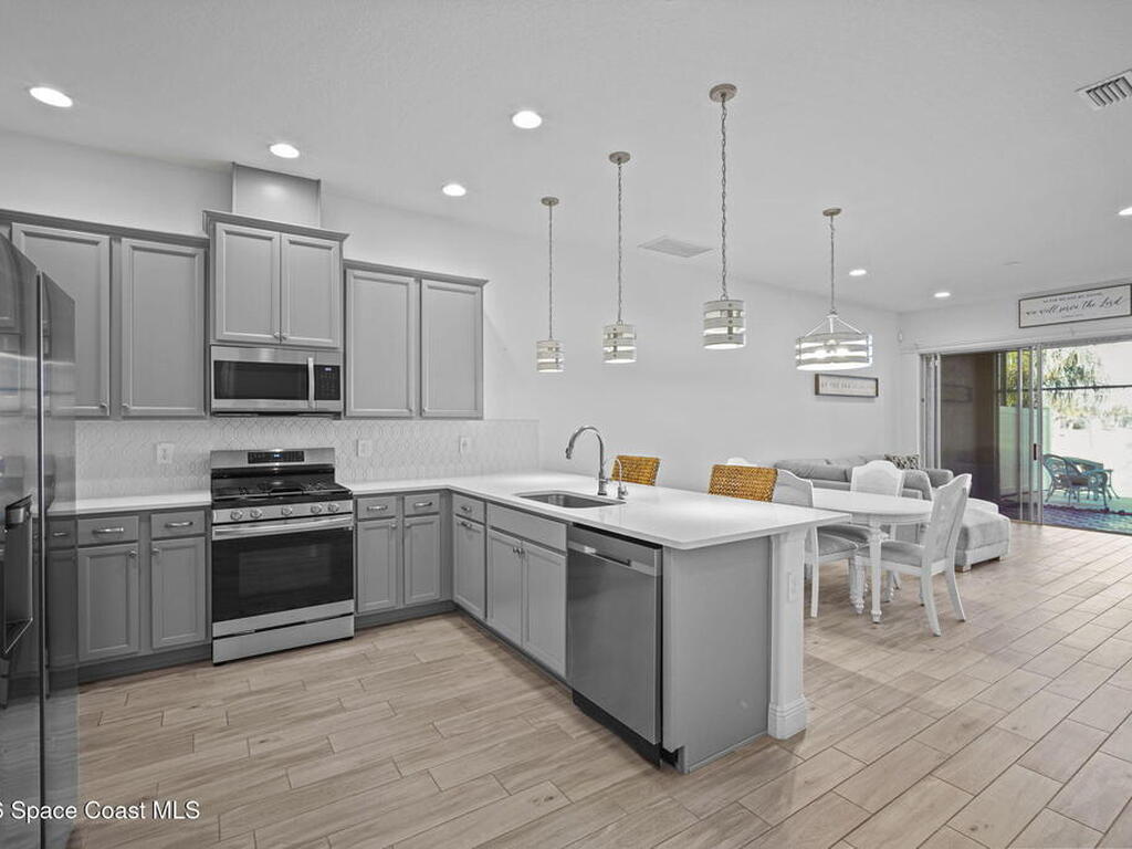 2690 Avalonia Drive, Melbourne, FL 32940