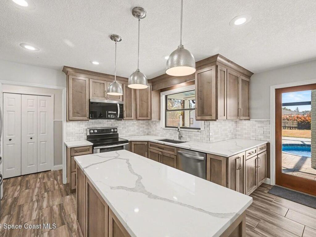 4923 Flora Drive, Melbourne, FL 32934