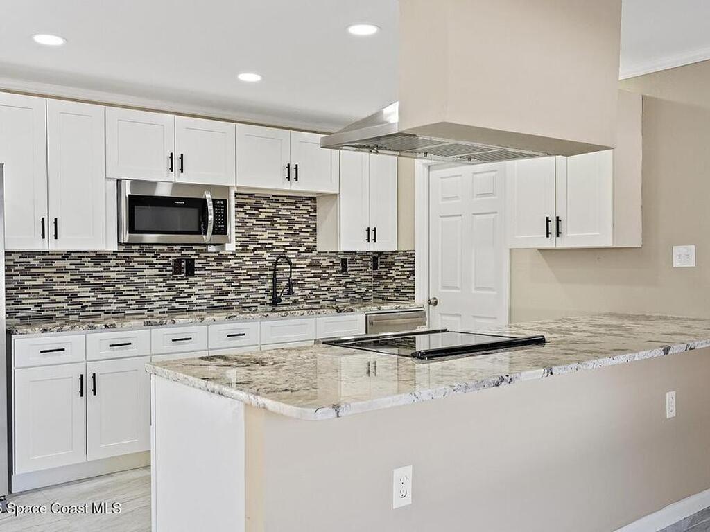 111 Alameda Avenue, Sebastian, FL 32958